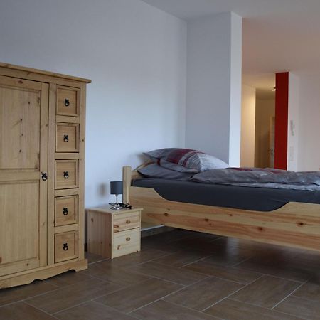 Hunsruecker-Fewo - Die Erlebnishuette - 2 Ferienwohnungen Im Hunsrueck In Unzenberg Gobenhausen Room photo